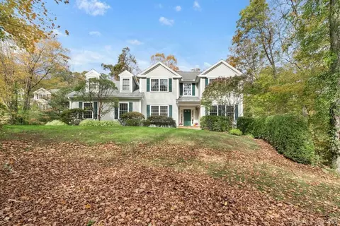 34 Easton Rd, Monroe, CT 06468