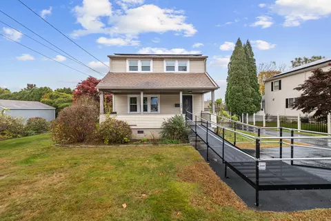 625 Vauxhall Street Ext, Waterford, CT 06385