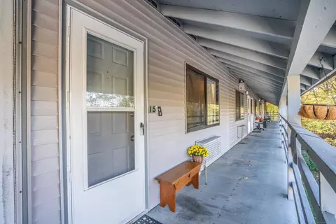 17 Farmington Ave #15, Plainville, CT 06062