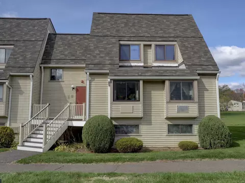 69 Sterling Vlg #69, Meriden, CT 06450