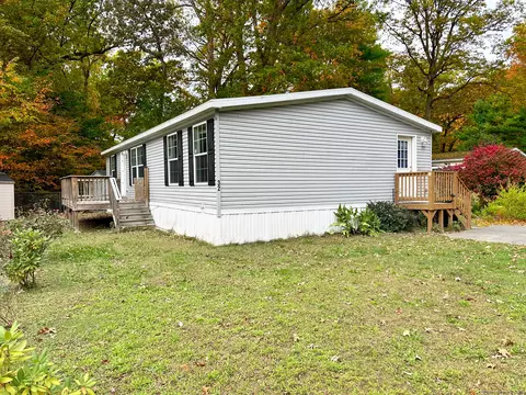 217 Dunham St #TRLR 32, Southington, CT 06489