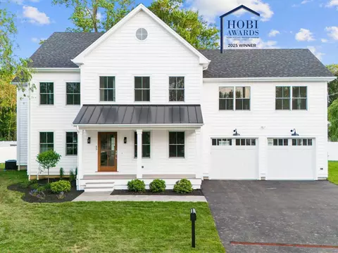 45 Robin Cir, Fairfield, CT 06824