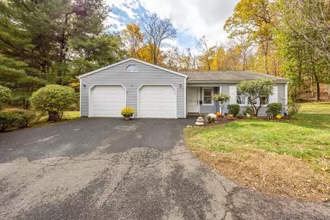 2415 Shepard Ave #84, Hamden, CT 06518