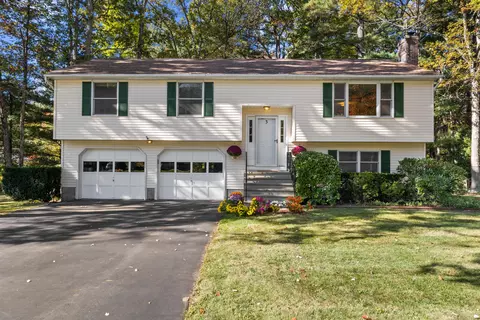 3 E Forrest Dr, Enfield, CT 06082