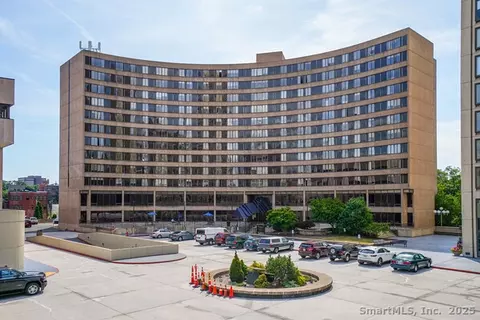 100 Wells St #R802, Hartford, CT 06103