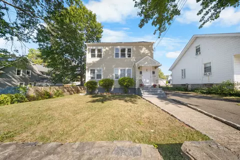 234 Savoy St, Bridgeport, CT 06606