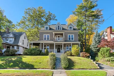 137 Girard Ave, Hartford, CT 06105
