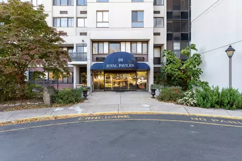 60 Strawberry Hill Ave #816, Stamford, CT 06902