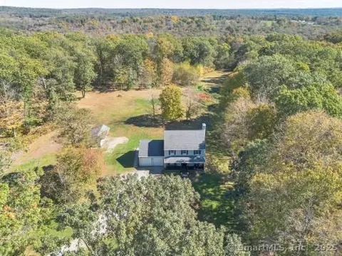71 Blue Hill Rd, Bozrah, CT 06334
