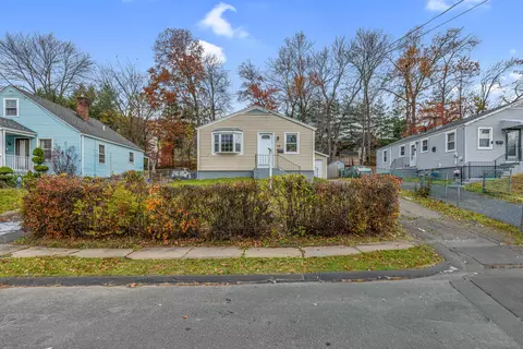 70 Ashford St, Hartford, CT 06120