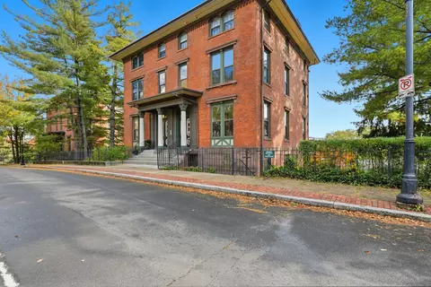 34 Charter Oak Pl #3, Hartford, CT 06106