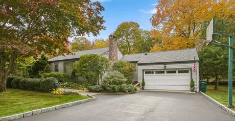 39 Sunset Rd, Easton, CT 06612