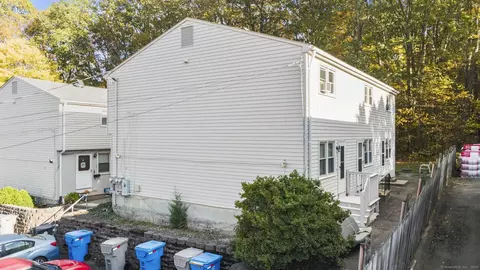 189 Newell Ave, Bristol, CT 06010