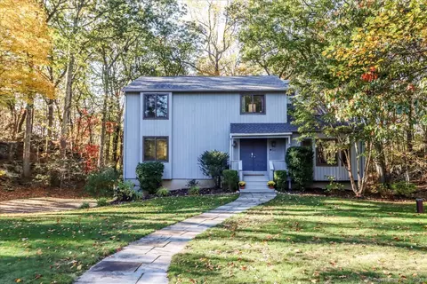 52 Mustang Dr, Shelton, CT 06484