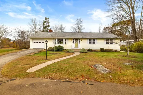 30 Dowd Rd, Westbrook, CT 06498