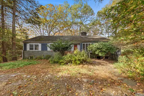9 Berkeley Rd, Westport, CT 06880