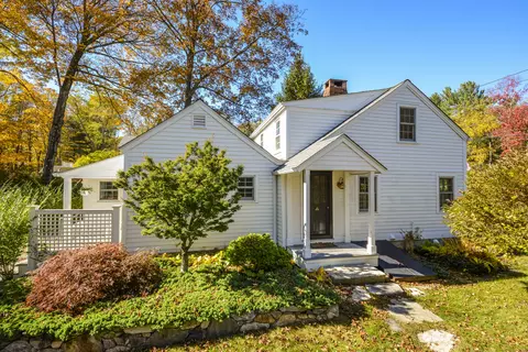 1 Hi Barlow Rd, Newtown, CT 06470