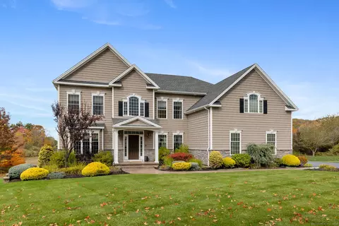 69 Glen Eagles Dr, Southington, CT 06489