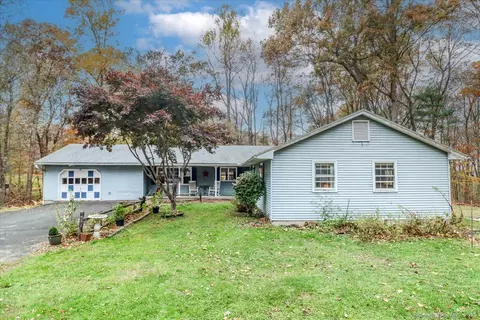 1001 Bullet Hill Rd, Southbury, CT 06488