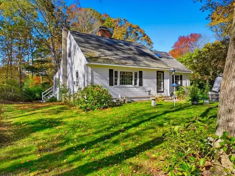 1719 Center Groton Rd, Ledyard, CT 06339