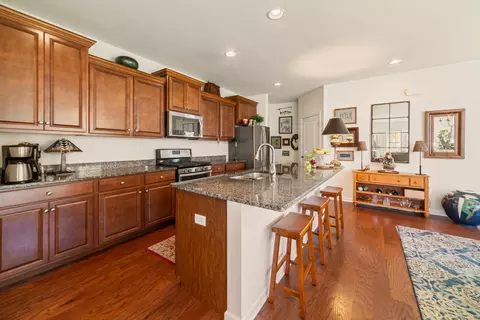 709 Championship Dr #709, Oxford, CT 06478