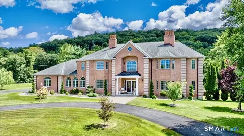 24 Hunting Ridge Dr, Simsbury, CT 06070