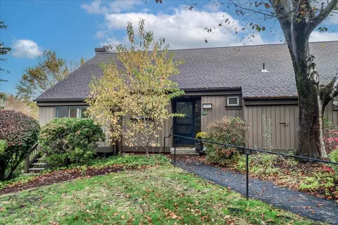 487 Heritage Vlg #A, Southbury, CT 06488