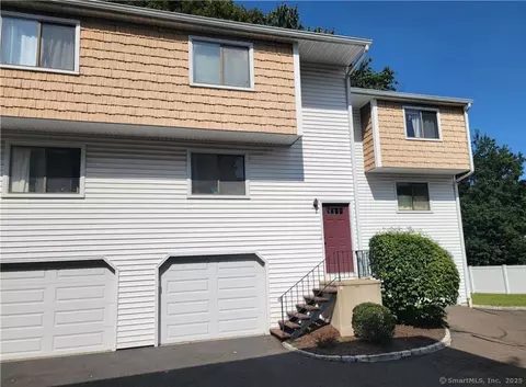 825 Hope St #4, Stamford, CT 06907