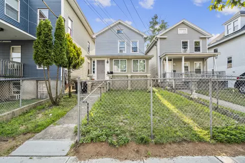 114 Blatchley Ave, New Haven, CT 06513