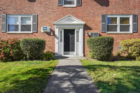 108 Strawberry Hill Ave #1, Stamford, CT 06902