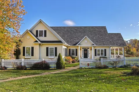 503 Georges Hill Rd, Southbury, CT 06488