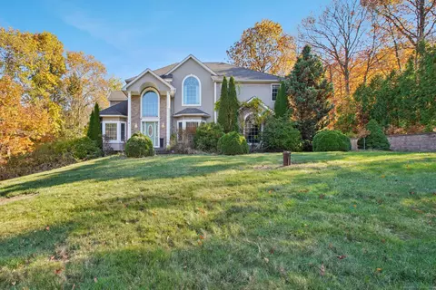 26 Bergen Ln, Wolcott, CT 06716