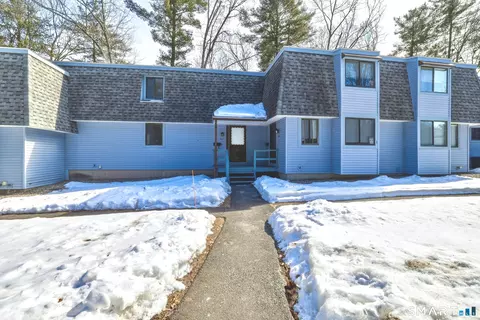 62 Northampton Ln #62, Plainville, CT 06062