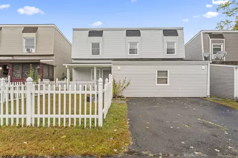 59 Inverness Ln, Middletown, CT 06457