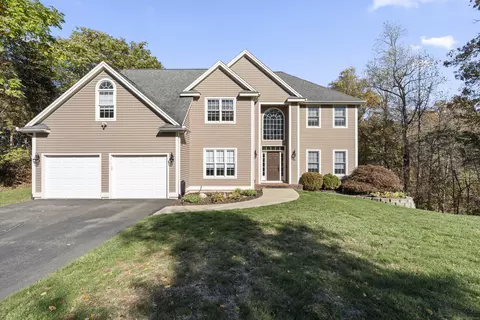 30 Collindale Dr, Meriden, CT 06450