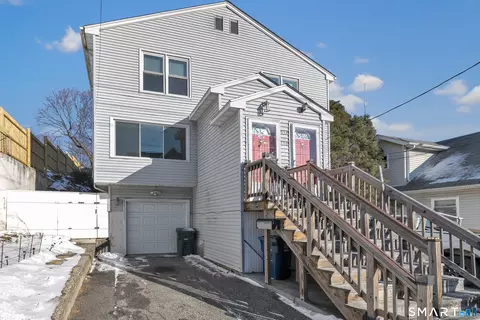 936 Lindley St, Bridgeport, CT 06606