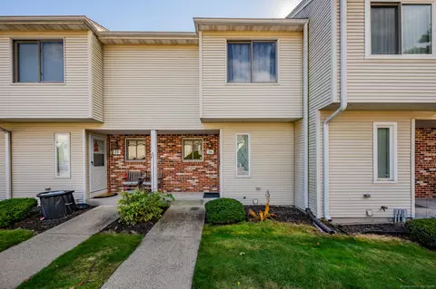 410 Emmett St #76, Bristol, CT 06010