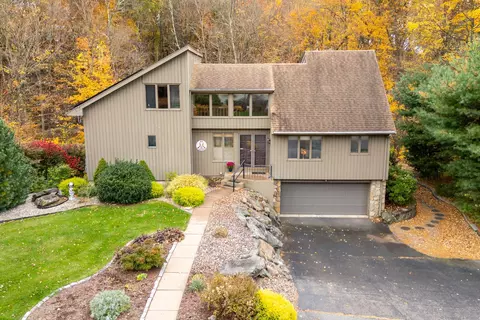 38 Winding Brook Trl, Vernon, CT 06066