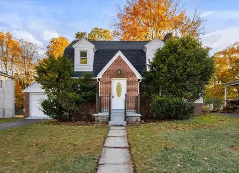 255 Atkins St Ext, Meriden, CT 06450