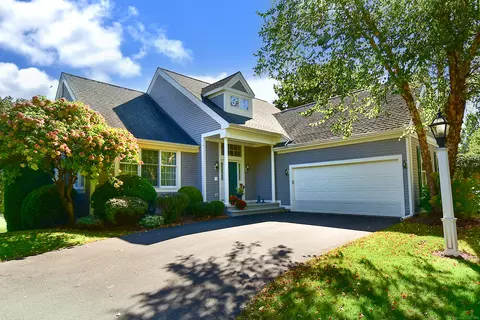 4 Lower Heatherwood #4, Cromwell, CT 06416