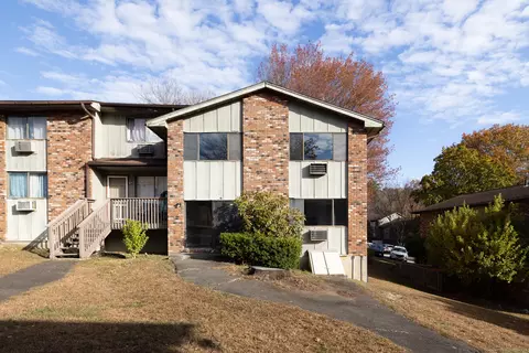 189 Kaynor Dr #H, Waterbury, CT 06708