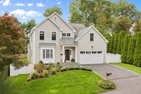 109 Jeniford Rd, Fairfield, CT 06824