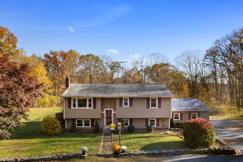 119 Rattlesnake Ledge Rd, Salem, CT 06420