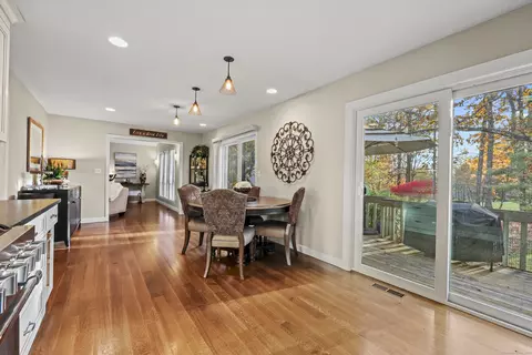 44 Applewood Ln #44, Avon, CT 06001