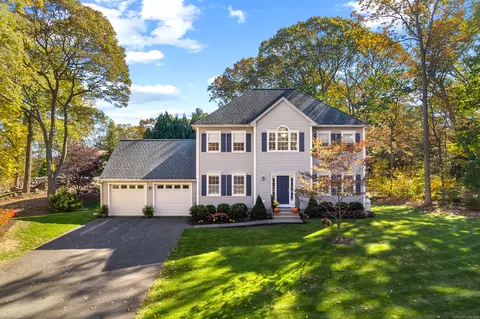 3 Jorgensen Ln, Old Saybrook, CT 06475