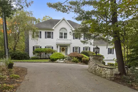 38 Sportsman Hill Rd, Madison, CT 06443