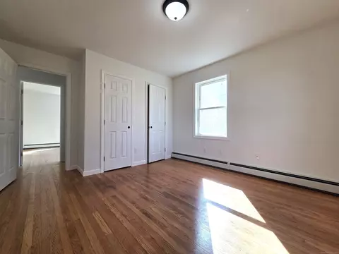 Bedroom - 395 Bailey Hill Rd, Killingly, CT 06239 photo 3 of 5