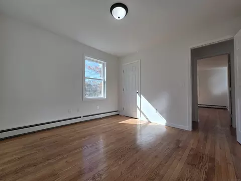 Bedroom - 395 Bailey Hill Rd, Killingly, CT 06239 photo 5 of 5