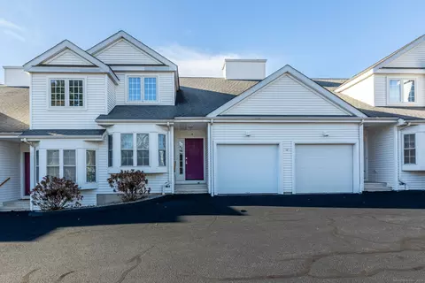244 Oakland St #E, Manchester, CT 06042