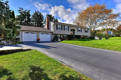 7 Nod Brook Rd, Wallingford, CT 06492